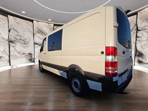 Used 2017 Mercedes-Benz Sprinter 2500 image 18