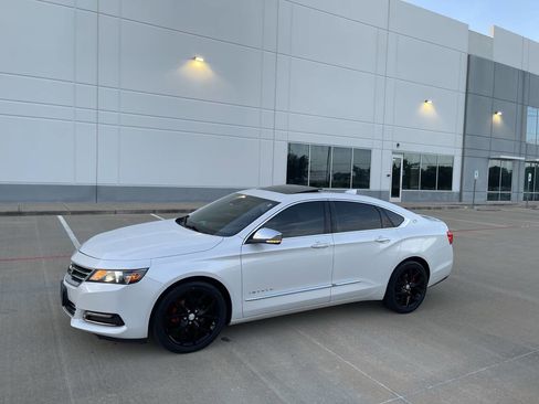Used 2017 Chevrolet Impala Premier FWD image 26