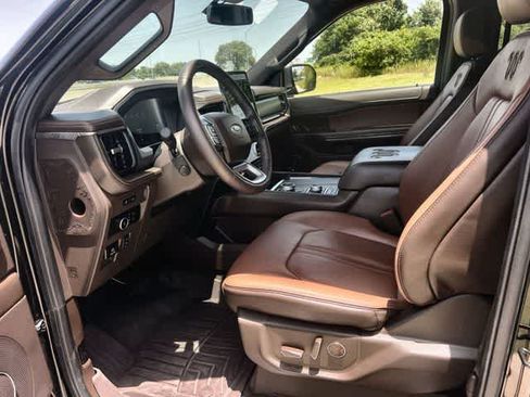 Used 2024 Ford Expedition King Ranch AWD/4WD image 3
