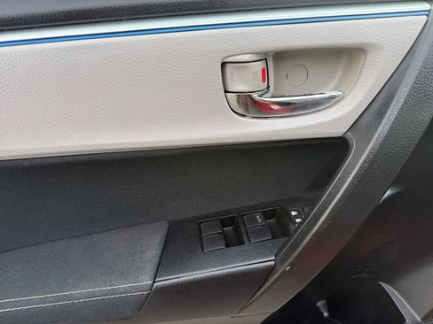 Used 2014 Toyota Corolla LE w/ Driver Convenience Package image 15