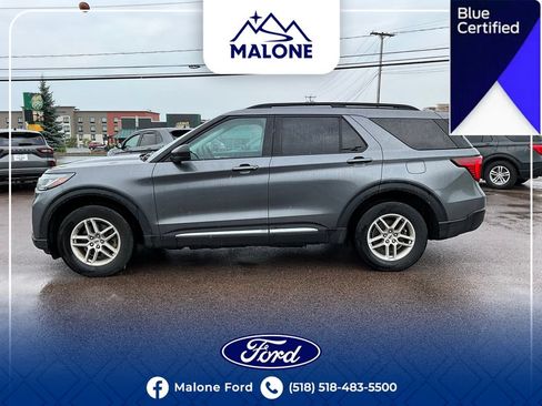 Used 2025 Ford Explorer Active AWD/4WD image 3