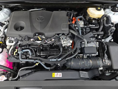 Certified 2026 Toyota Camry SE FWD image 21