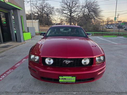Used 2006 Ford Mustang GT Premium image 8