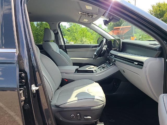 Used 2025 Hyundai Palisade SEL FWD image 30