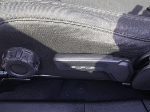 Used 2020 Jeep Wrangler Unlimited Sport S image 13