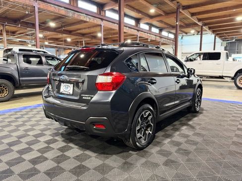 Used 2017 Subaru Crosstrek 2.0i Limited image 5