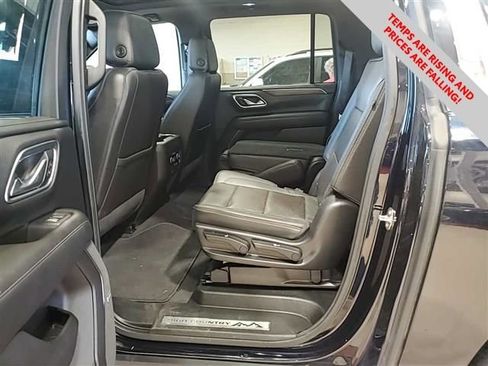 Used 2021 Chevrolet Suburban High Country w/ Premium Package image 15