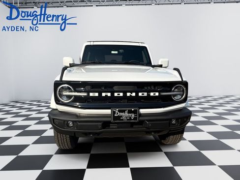New 2026 Ford Bronco Outer Banks image 15