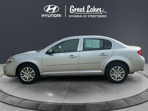 Used 2009 Chevrolet Cobalt LT FWD image 2