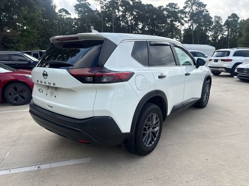 Used 2021 Nissan Rogue S FWD image 4