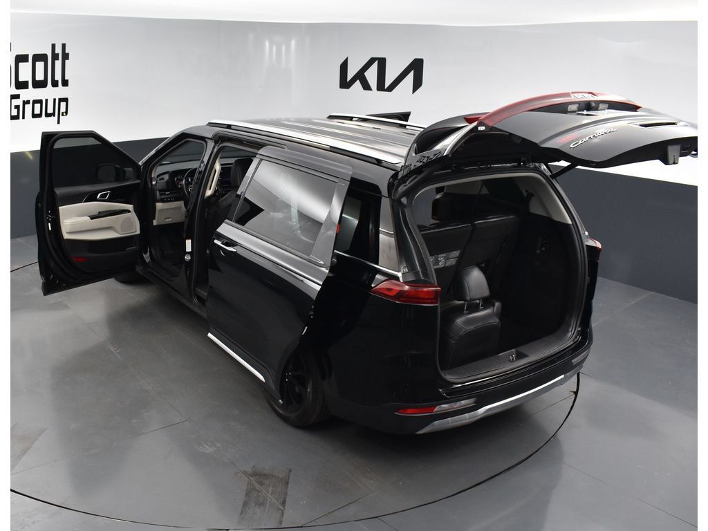 Used 2022 Kia Carnival SX FWD image 31