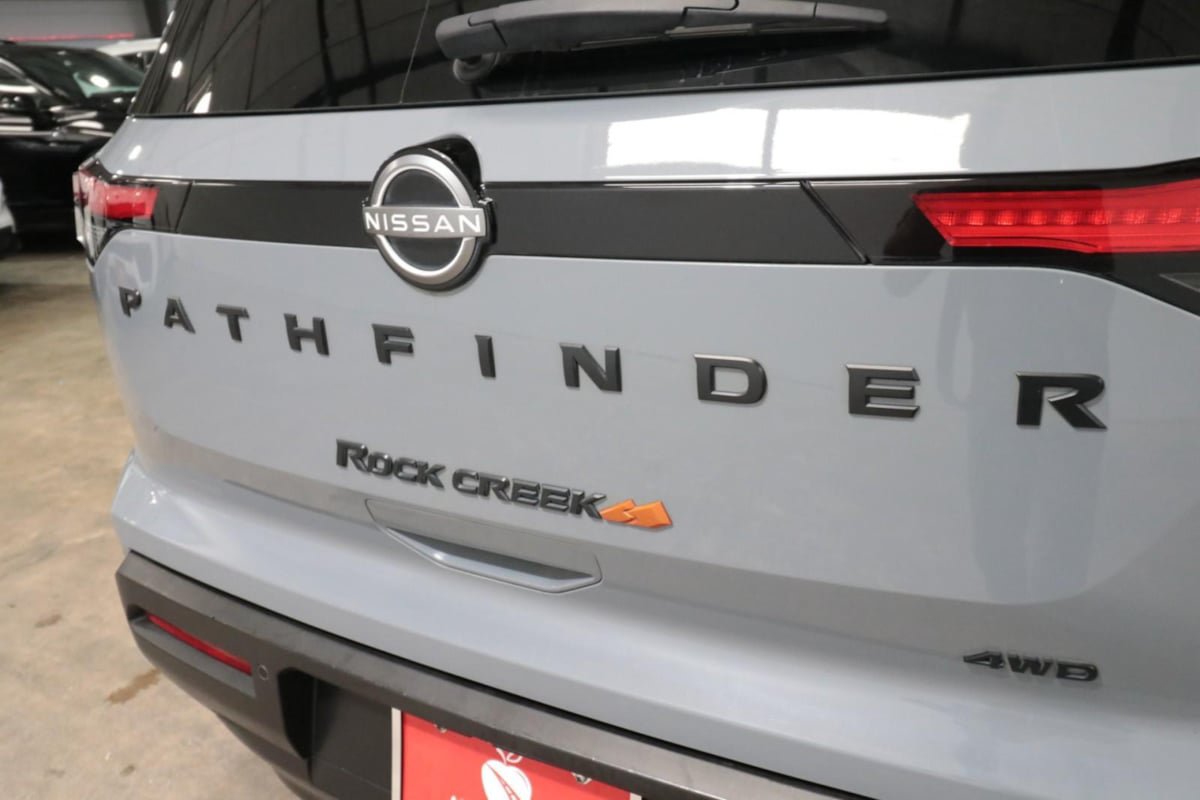 Used 2023 Nissan Pathfinder Rock Creek AWD/4WD image 35