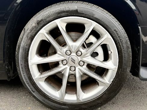 Used 2022 Dodge Challenger GT AWD/4WD image 40