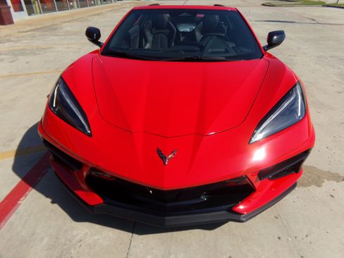 Used 2024 Chevrolet Corvette Stingray Preferred Conv w/ Z51 Performance Package RWD image 2