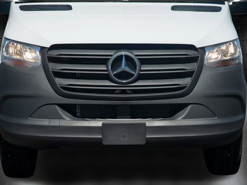 Used 2024 Mercedes-Benz Sprinter 144 Cargo image 12