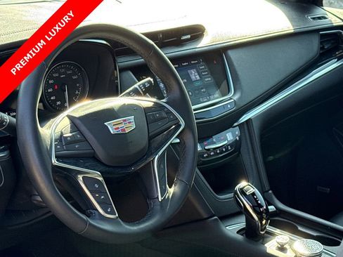 Used 2023 Cadillac XT5 Premium Luxury w/ Technology Package FWD image 18