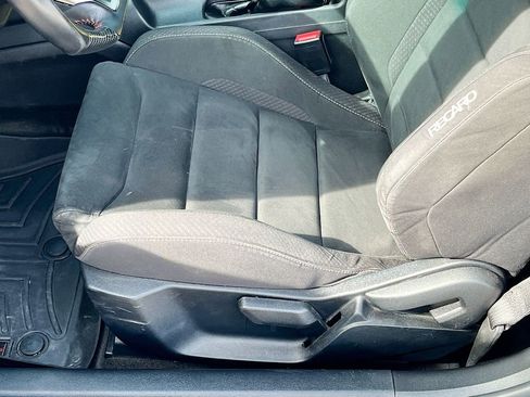 Used 2017 Ford Mustang Shelby GT350 w/ Electronics Package RWD image 19