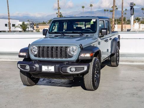 New 2026 Jeep Gladiator Sport image 4