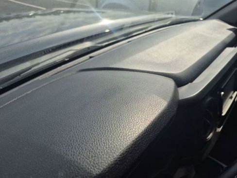 Used 2019 Toyota Tacoma SR w/ SR Convenience Package RWD image 6