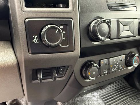Used 2022 Ford F250 XL w/ Power Equipment Group AWD/4WD image 14