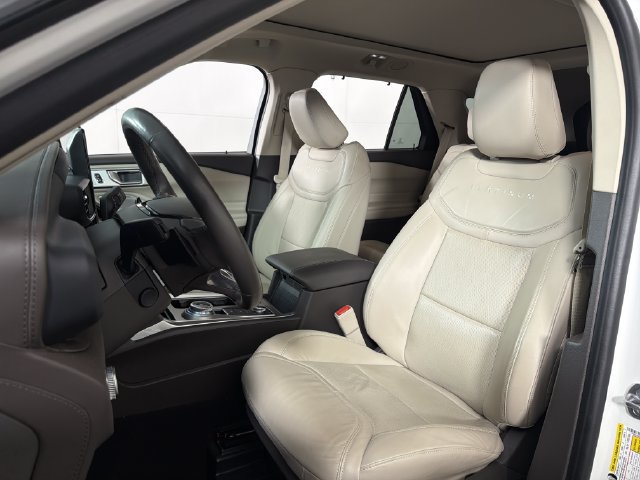 Used 2021 Ford Explorer Platinum w/ Equipment Group 601A AWD/4WD image 12