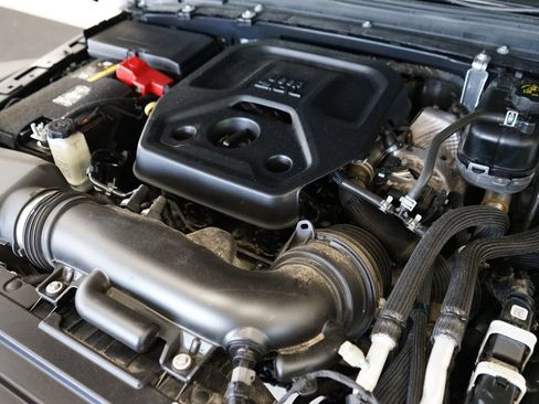 Used 2024 Jeep Wrangler Unlimited AWD/4WD image 54