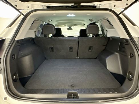 Used 2022 GMC Terrain SLE w/ Driver Convenience Package AWD/4WD image 30