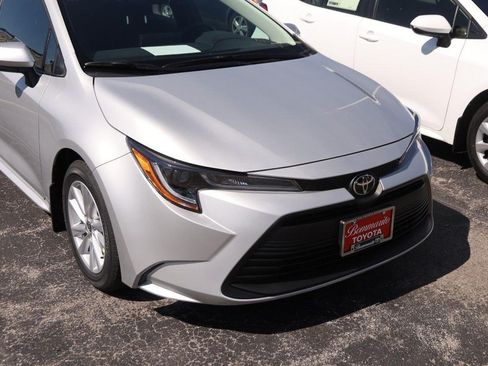 New 2026 Toyota Corolla LE w/ LE Premium Package FWD image 5