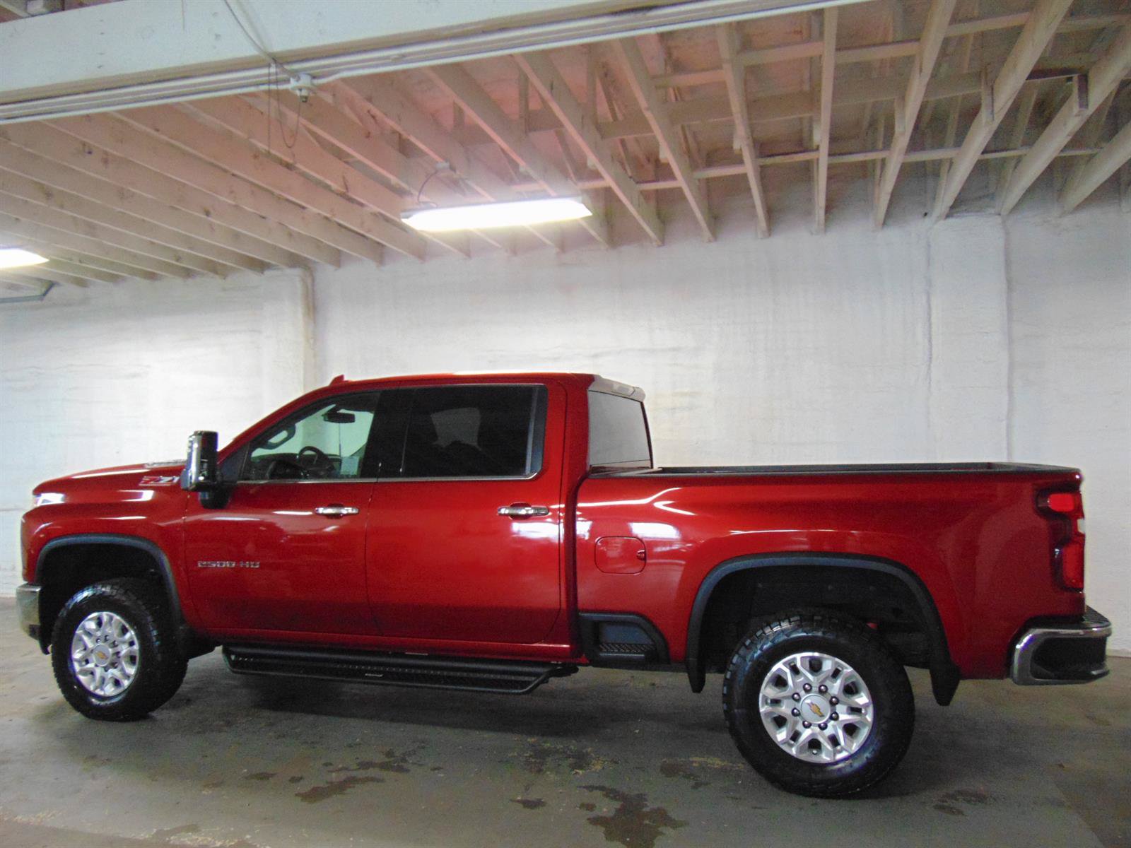 Used 2022 Chevrolet Silverado 2500 LTZ w/ Z71 Off-Road Package AWD/4WD image 4