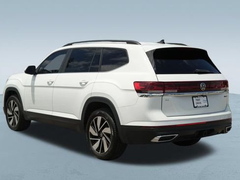 Used 2024 Volkswagen Atlas SE AWD/4WD image 6