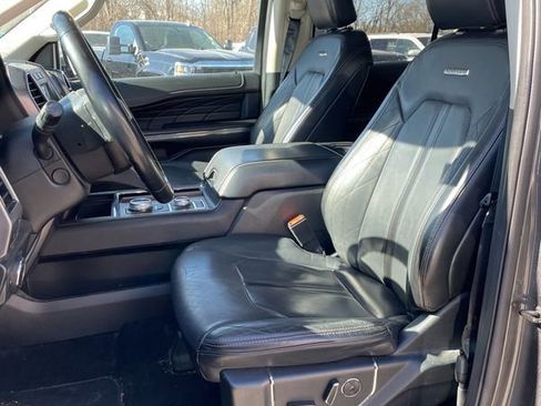 Used 2019 Ford Expedition Platinum AWD/4WD image 3