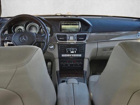 Used 2014 Mercedes-Benz E 350 Sedan image 18