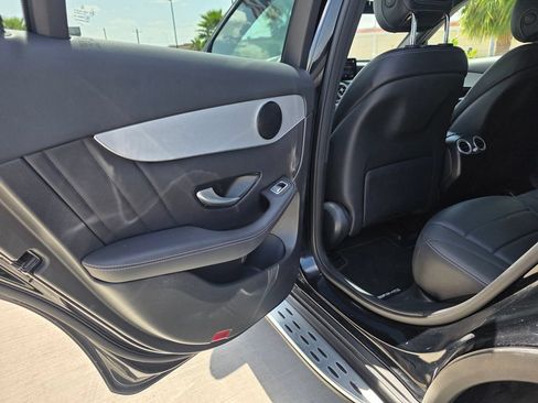 Certified 2022 Mercedes-Benz GLC 300 image 11