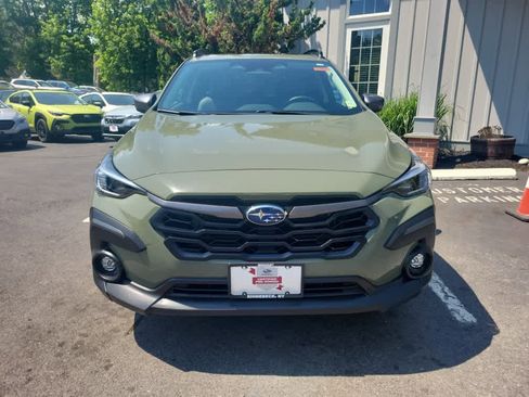 Used 2024 Subaru Crosstrek 2.5i Limited AWD/4WD image 9
