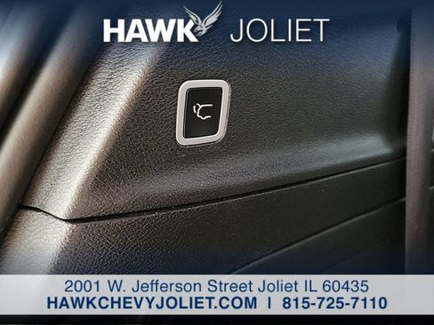 Used 2024 Chrysler Pacifica Limited FWD image 22