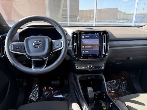 Used 2023 Volvo C40 P8 Recharge Plus image 16