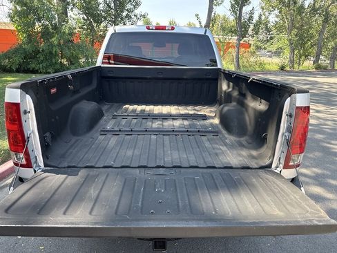 Used 2013 GMC Sierra 2500 SLT w/ SLT Convenience Package AWD/4WD image 23