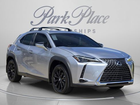 New 2026 Lexus UX 300h FWD w/ Accessory Package (A2) image 4
