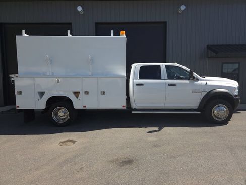 Used 2014 RAM 5500 Tradesman AWD/4WD image 5