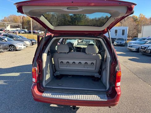 Used 2002 Ford Windstar LX image 25