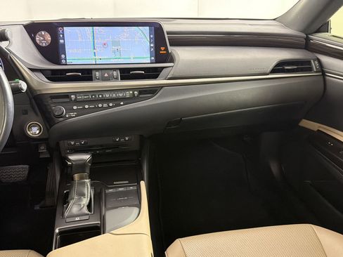Used 2019 Lexus ES 350 w/ Premium Package FWD image 28