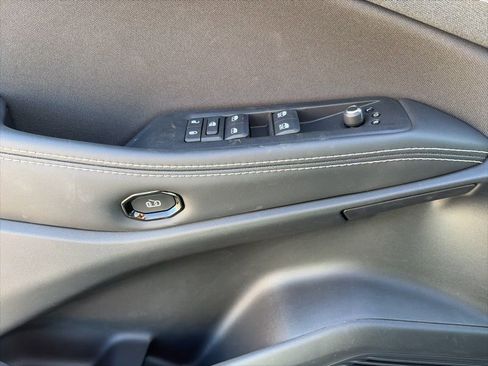 New 2026 Jeep Cherokee Laredo image 16