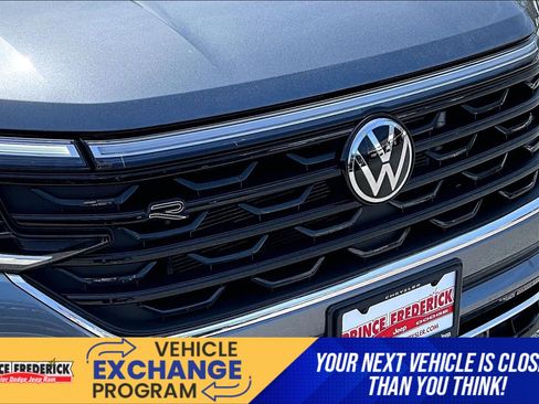 Used 2024 Volkswagen Atlas Cross Sport SEL R-Line image 26