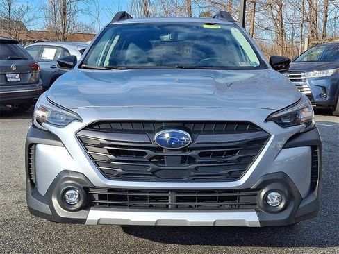 Certified 2025 Subaru Outback Limited image 3