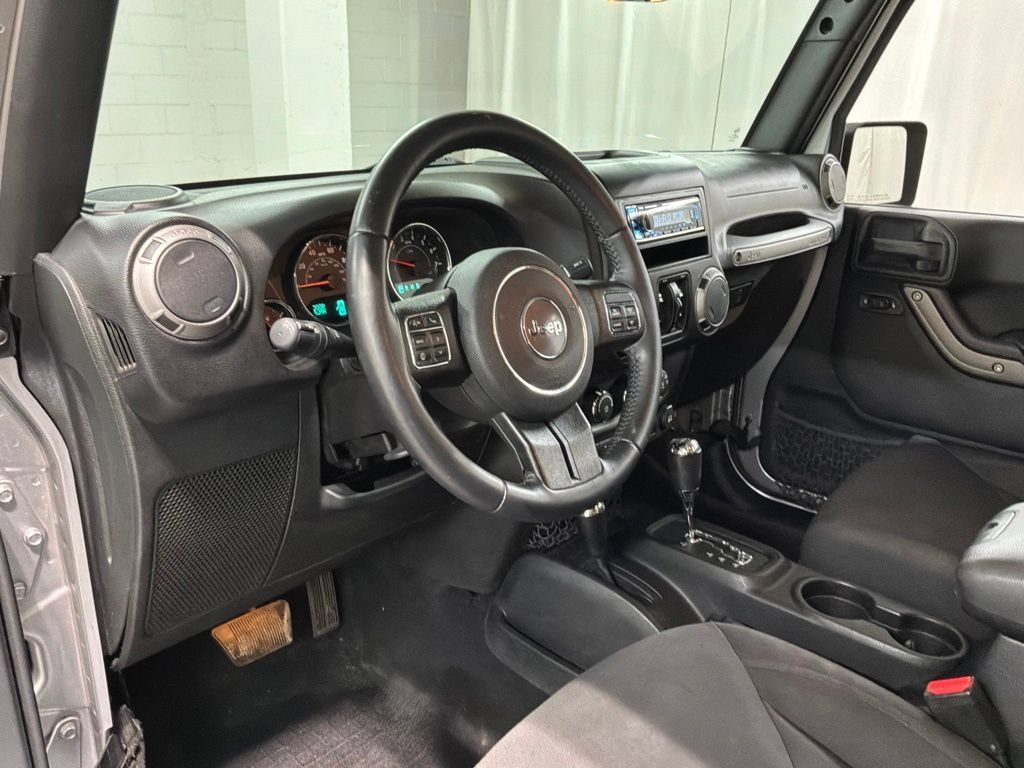Used 2016 Jeep Wrangler Unlimited Sport w/ Quick Order Package 24S AWD/4WD image 16