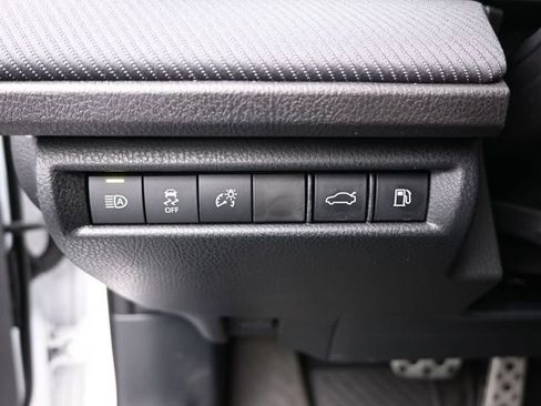 Certified 2025 Toyota Camry SE image 19