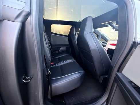 Used 2025 Tesla Cybertruck AWD Crew Cab image 11