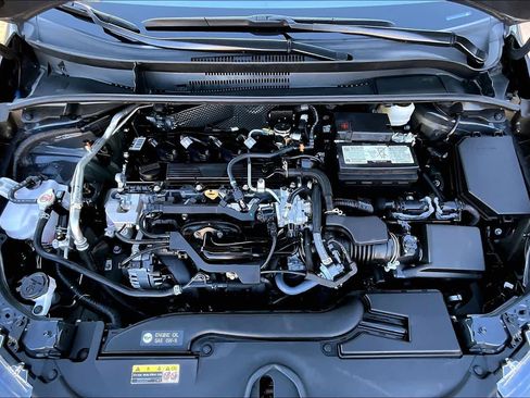 Used 2025 Toyota Corolla LE image 28