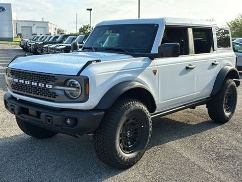 New 2026 Ford Bronco Badlands AWD/4WD image 2