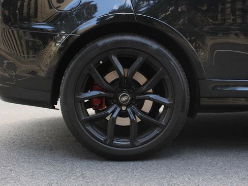 Used 2019 Land Rover Range Rover Sport SVR AWD/4WD image 5